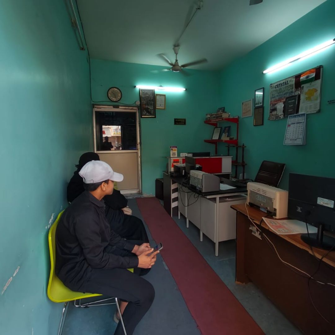 Healthy Hugs Logo (1).pdf (19)