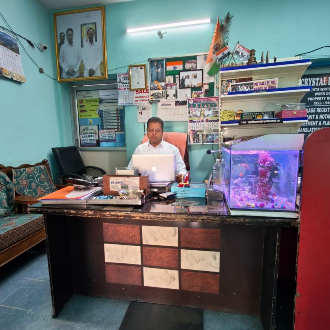 Healthy Hugs Logo (1).pdf (23)